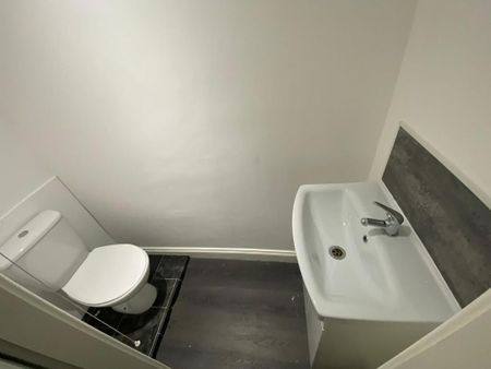 5 bedroom house share to rent - Photo 5