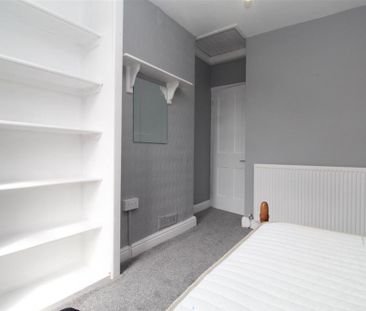 4 bedroom house to rent - Photo 2