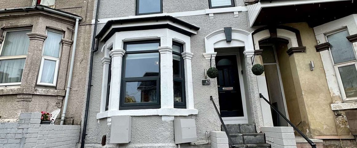 6 Bed 6 Ensuite 3 Studio HMO - Photo 1