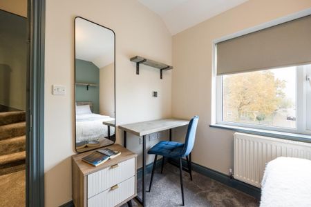 1 bedroom in a house share to rent - Photo 4