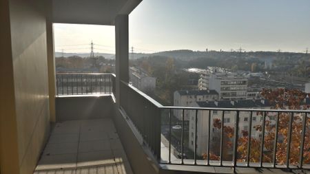 location Appartement T5 DE 95.65m² À MASSY - Photo 4