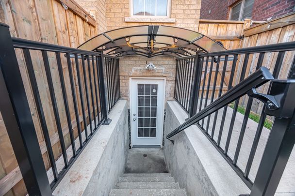 For Lease - 25 Lyle Way Unit# Bsmt, Brampton, Ontario - Photo 1