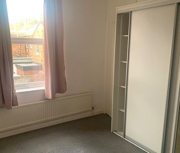 Room in a Shared House, Whittier Road, NG2 - Photo 2
