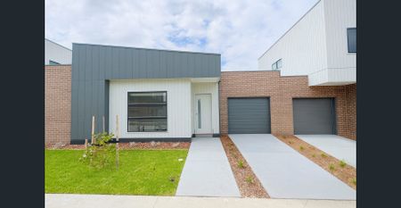 Brand New, Light-Filled Living in a Prime Cranbourne Pocket - Photo 5