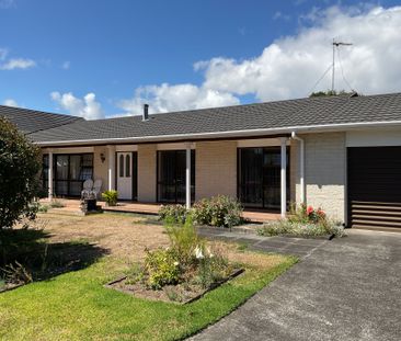 TIDY THREE BEDROOM STRANDON HOME - Photo 2