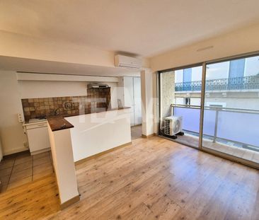 Location Appartement 2 pièces 45m² SETE 34200 - Photo 3