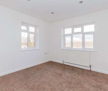 Flat 1, Falcon Court Stockett Lane, Maidstone, Coxheath, ME17 4FT - Photo 5