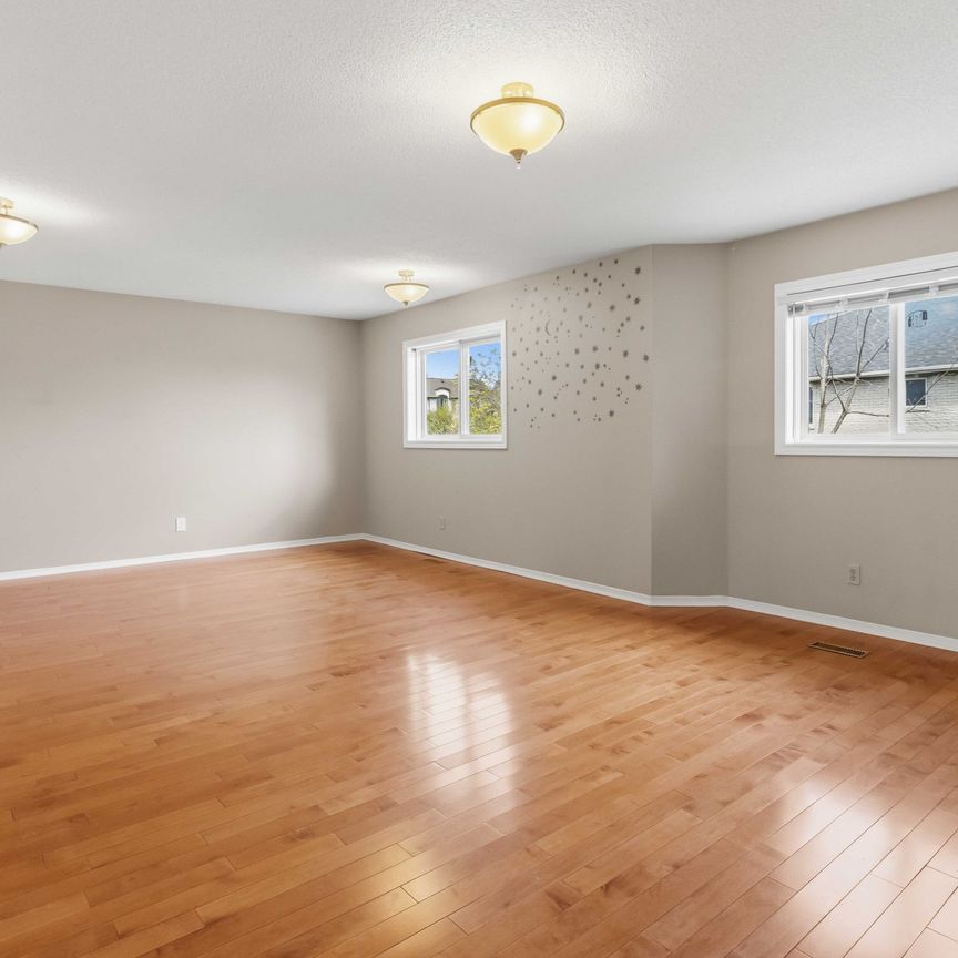 For Lease - 21 Kersey Crescent, Richmond Hill, Ontario - Photo 1