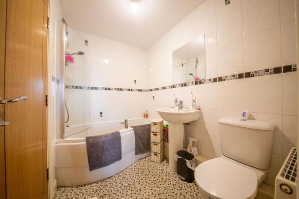 2 bedroom maisonette to rent - Photo 1