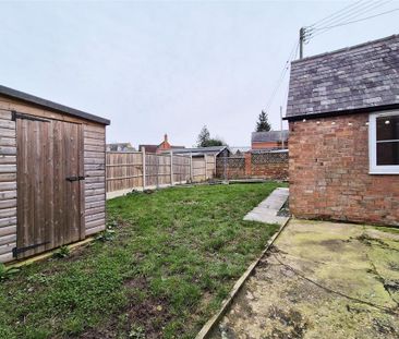 4 bedroom detached house to rent - Photo 3