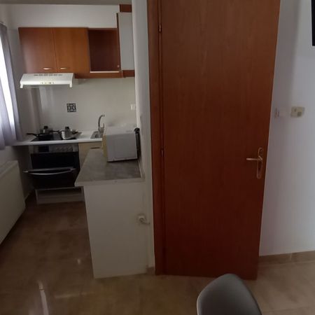 Διαμέρισμα για ενοικίαση - Νίκαια, - Photo 3