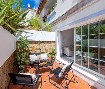 Apartment in Nueva Andalucía, Costa del Sol - Photo 5