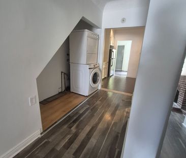 For Lease - 871 Bathurst Street, Toronto, Ontario - Photo 2