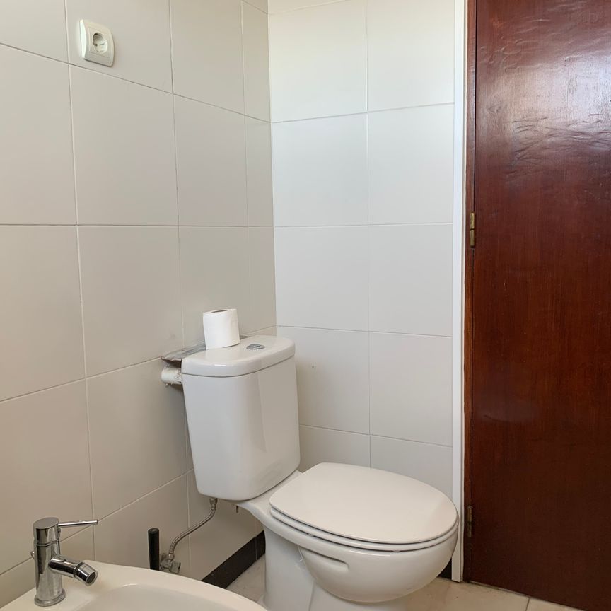 Apartamento T1 para arrendamento sem móveis localizado no Bairro do Rosário, em Cascais - Photo 1