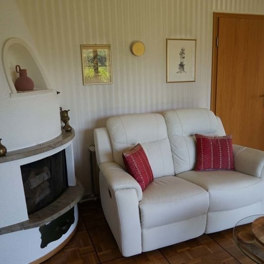 Charmantes Landhaus im südlichen Stil u. traumhafter Lage zur befristeten Miete - Photo 1