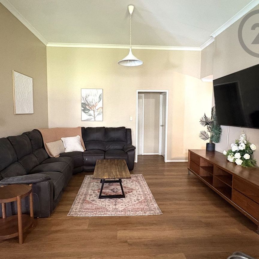 4x2 - Pool - Shed - Location! - Photo 1