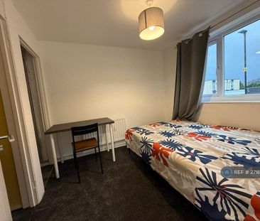 1 bedroom in a house share to rent - Photo 4