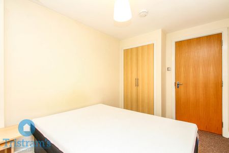 2 bed Apartment for Rent - Photo 2