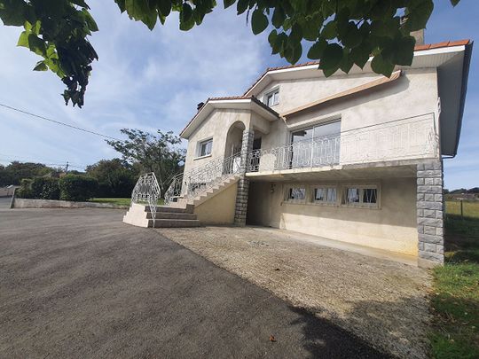 Maison à Montardon avec Vue sur les Pyrénées - Photo 1