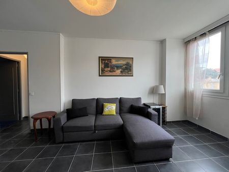 LOCATION APPARTEMENT TYPE 3 MEUBLÉ 65M2 TOUR DU PHARO BOULEVARD CHARLES LIVON 13007 MARSEILLE - Photo 2