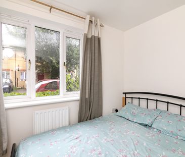 2 Bed Flat, Ronnie Lane, E12 - Photo 6