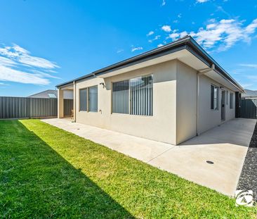 44 Annapurna Crescent, 3029, Truganina Vic - Photo 1