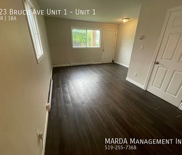 SPACIOUS 2BED/1BATH UPDATED UNIT ON BRUCE! + HYDRO! - Photo 1