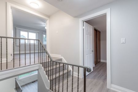 For Lease - 1040 Victoria Park Avenue, Toronto, Ontario - Photo 3