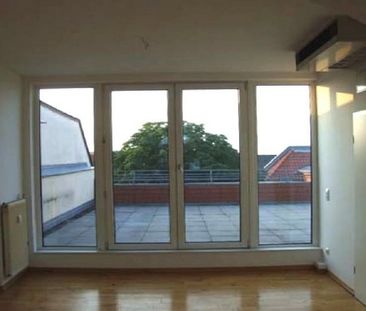 Dachgeschoss Mit Prachtvoller Terrasse! - Foto 1