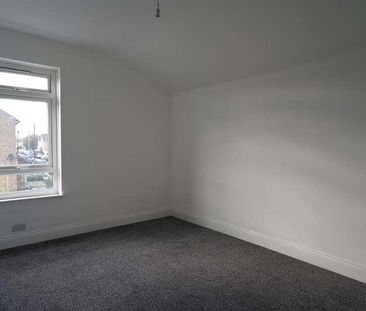 Bournemouth Park Road, Southend-on-sea, SS2 - Photo 2