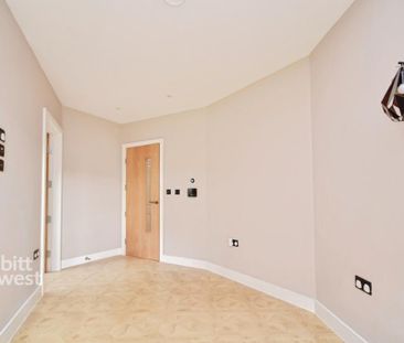 2 bedroom semi-detached bungalow to rent - Photo 1