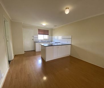 2 BEDROOM UNIT NEAR PUBLIC TRANSPORT AND SHOPS - Photo 3