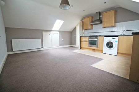 2 bedroom apartment to rent - Photo 2