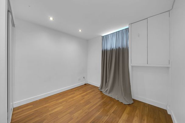 For Lease - 7 Kemano Road, Aurora, Ontario - Photo 1