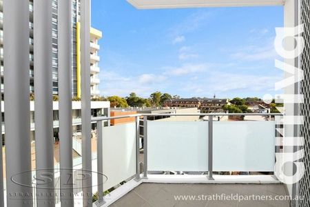 Arriva Strathfield | Luxury Light Filled 2 Bedroom Apartment - Photo 5