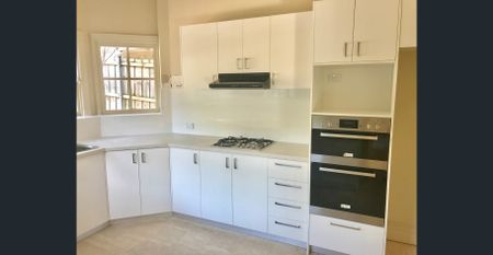 LARGE PRIVATE FAMILY OASIS WITH POOL! - Photo 5