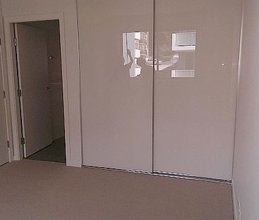 5501//1 Neild Avenue, Greenwich NSW 2065 - Apartment For Rent | Domain - Photo 4