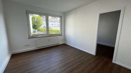 Sanierte 2-Zimmer Wohnung mit Einbauküche! - Photo 4