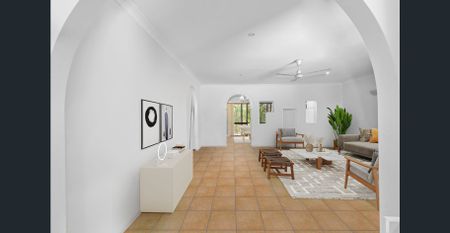 Spacious Family Home in Quiet Cul-de-sac - Photo 3