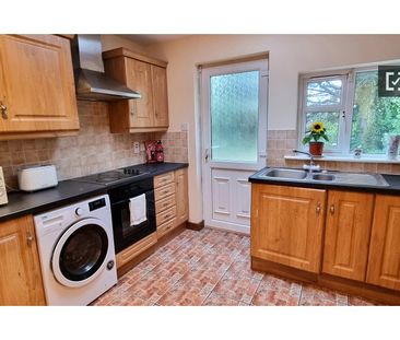 Room for rent in 6-bedroom apartment in Dublin - Photo 2