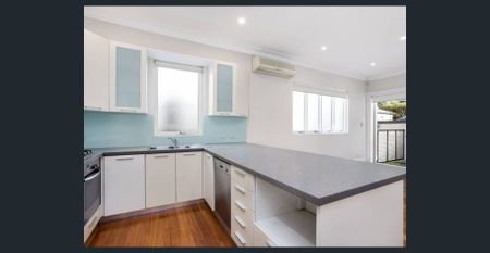 Great Family Home in excellent location - Photo 2