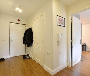 Tarves Way, London, SE10 - Photo 5