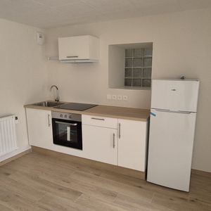 Location Appartement 3 pièces 57m² VALENTIGNEY 25700 - Photo 2