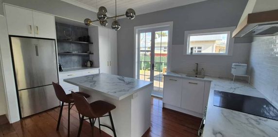 Cosy 2 Bedroom Furnished Home - Photo 2