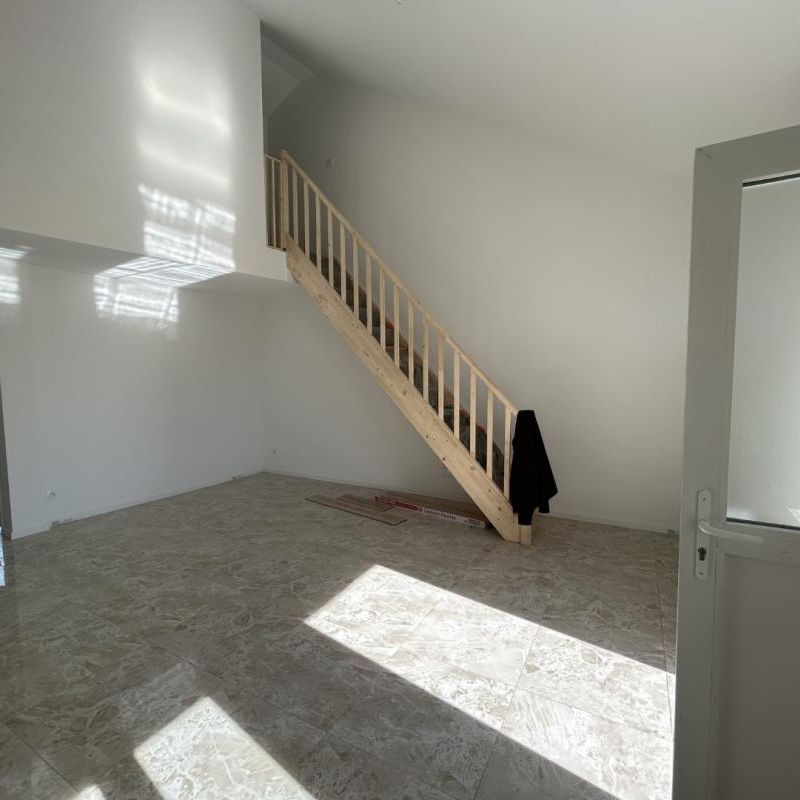 Location Appartement 3 pièces 59m² ROANNE 42300 - Photo 1