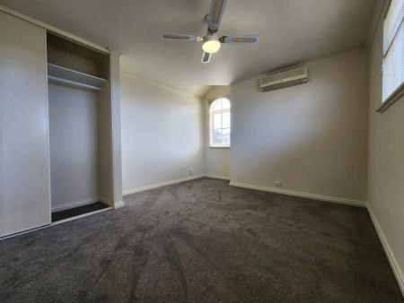 “SPACIOUS THREE BEDROOM, TWO STOREY HOME IN SOUGHT AFTER SOUT” - Photo 3