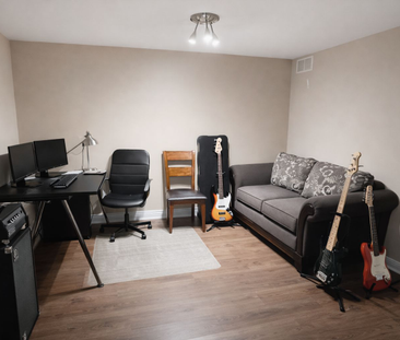 For Lease - 53 Brownstone Circle, Vaughan, Ontario - Photo 6