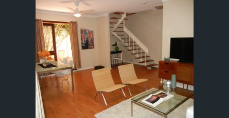 Townhouse in the centre of Balmain - Photo 5