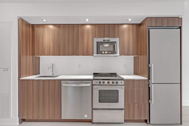 For Lease - 10 Eva Road Unit# 2407, Toronto, Ontario - Photo 1