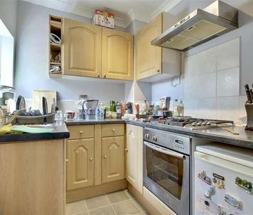 Devonshire Avenue, Southsea, PO4 - Photo 2